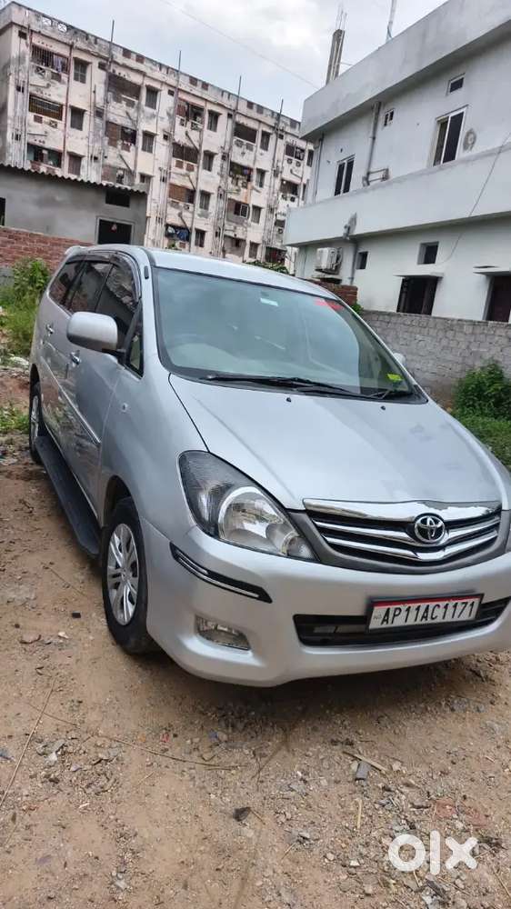 Toyota Innova Diesel 2007 8-seater
