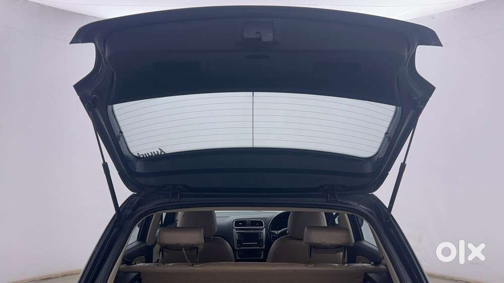Volkswagen Polo Petrol Highline 1.2l, 2017, Petrol