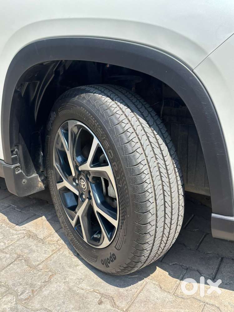 Toyota Urban Cruiser Hyryder 1.5 V Hybrid, 2024, Petrol