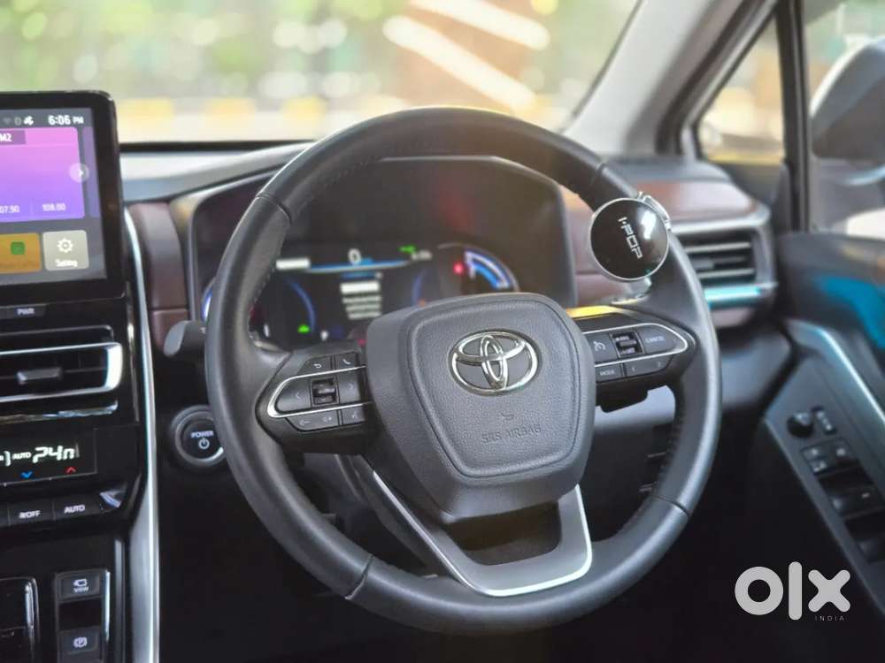 Toyota Innova Hycross 2.0 Vx (o) Hybrid 7 Str, 2024, Petrol