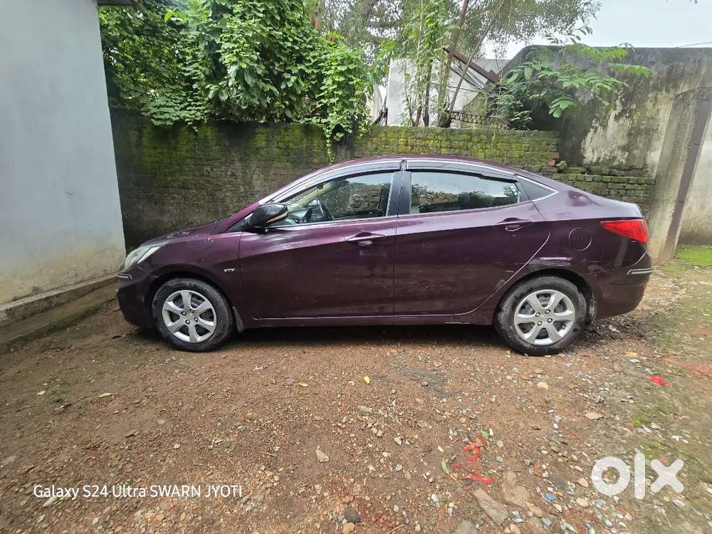 Hyundai Fludic Verna Best Condtion 2nd Owner Petrol