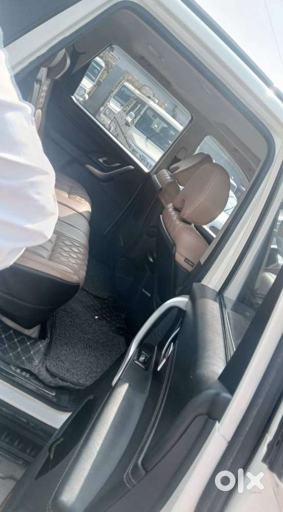 Mahindra Xuv500 At W8 Fwd, 2019