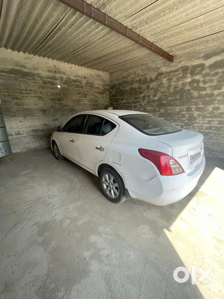 Nissan Sunny Diesel 2012 Car