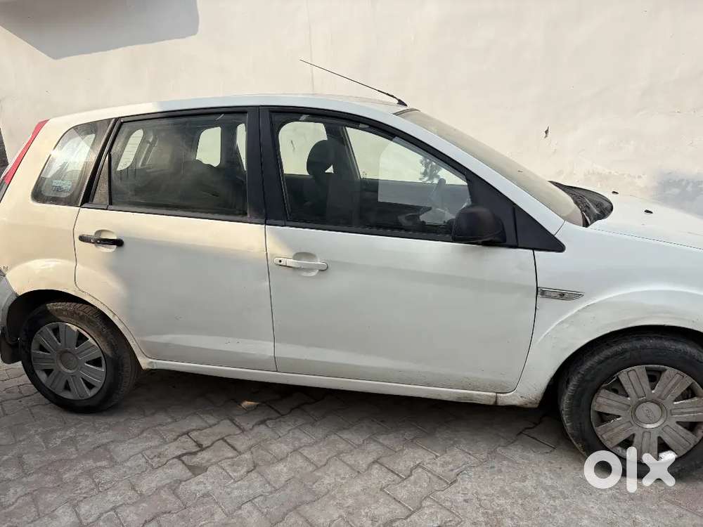 Ford Figo 1.2 Petrol 2010