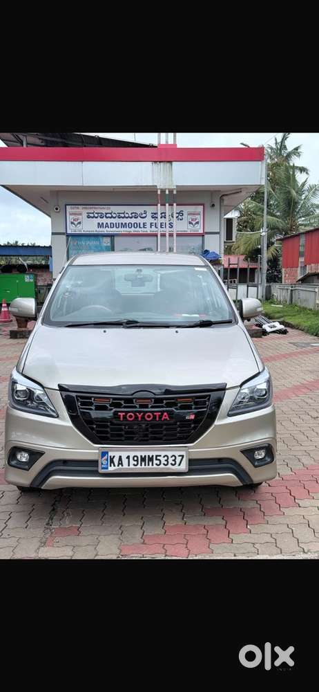 Toyota Innova Diesel 2012