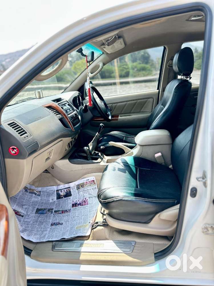 Toyota Fortuner 3.0 4x4 Manual, 2011, Diesel