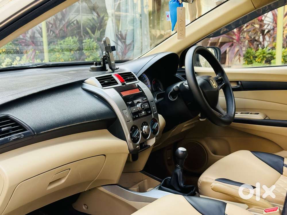 Honda City E Mt I-vtec, 2013, Petrol
