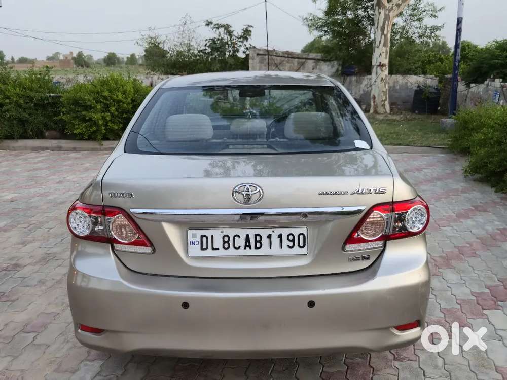 Toyota Corolla Altis 2012
