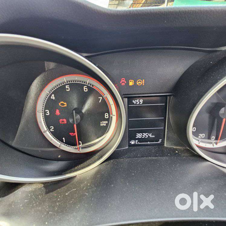 Maruti Suzuki Swift Vxi + Manual, 2018, Petrol