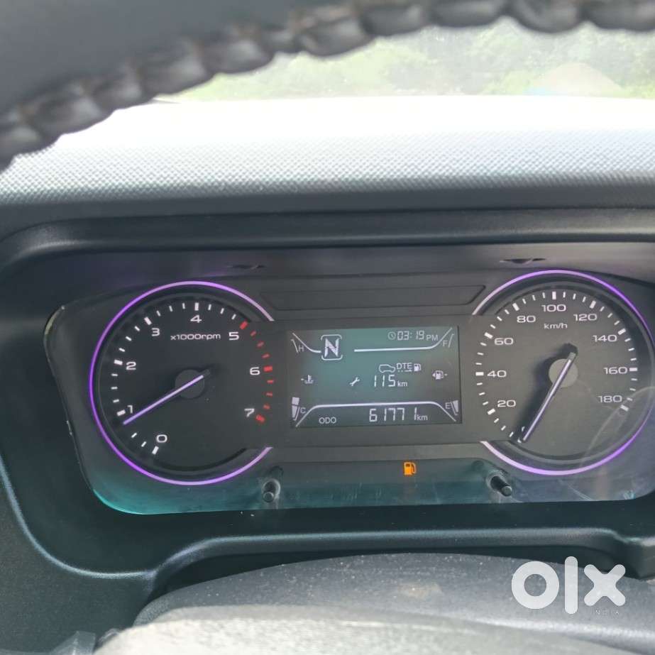 Mahindra Marazzo M2, 2018, Diesel