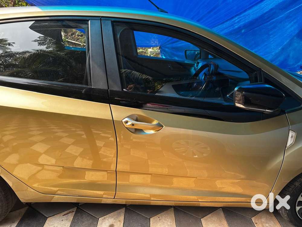 Tata Altroz Xz, 2020, Petrol