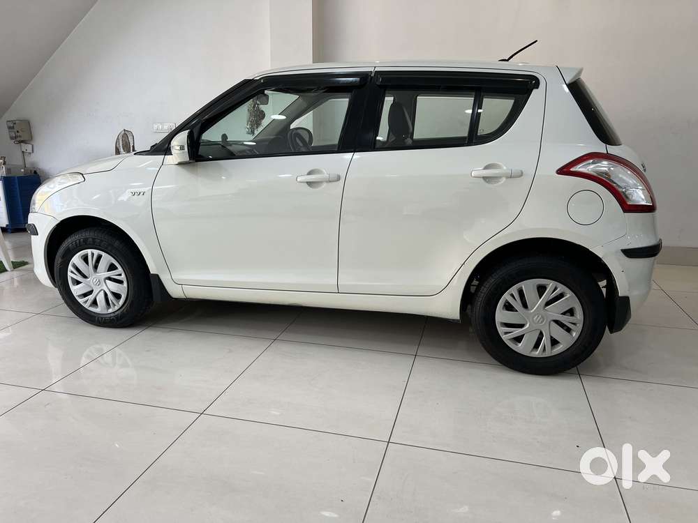 Maruti Suzuki Swift 1.2 Vxi (o), 2016, Petrol