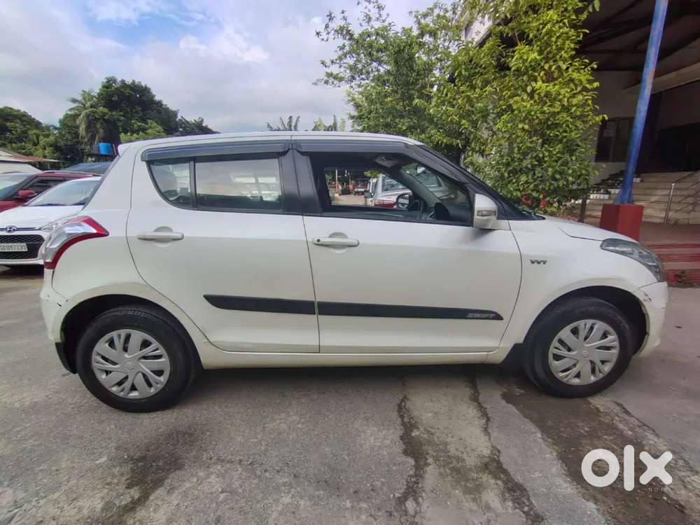 Maruti Suzuki Swift 2015 Petrol 60123 Km Driven