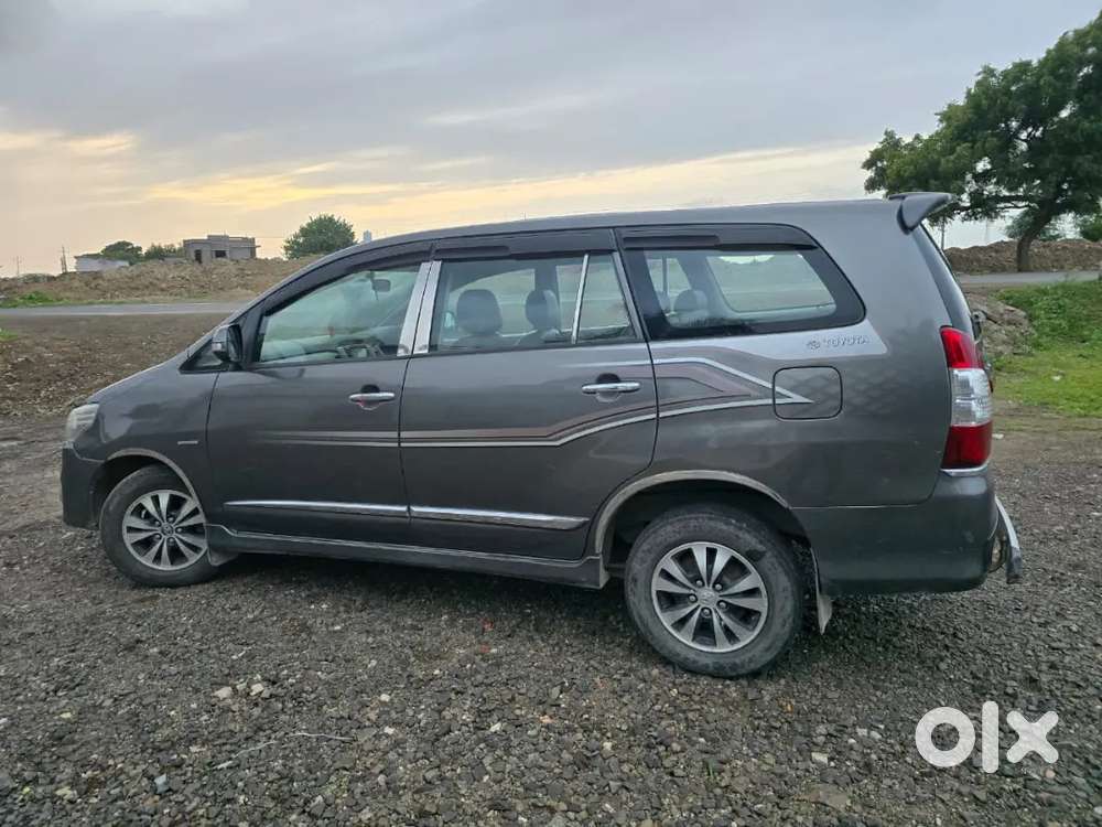 Innova 2013 Well Maintained