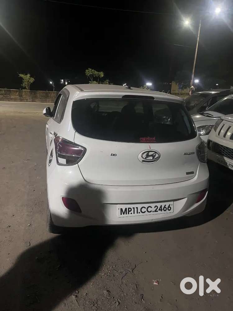 Hyundai Grand I10 Magna 2015 Variant