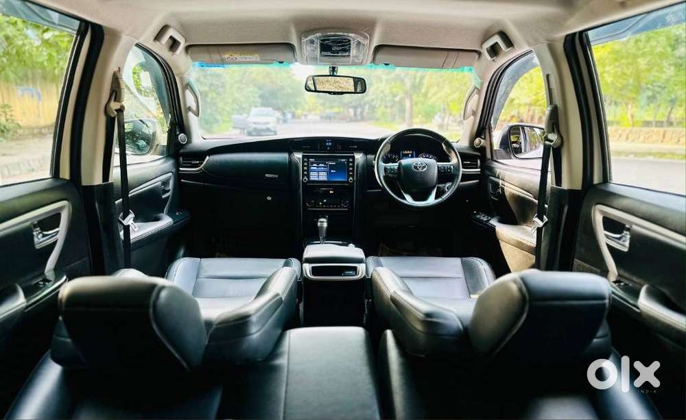 Toyota Fortuner 4x2 At 2.7 Petrol, 2022, Petrol