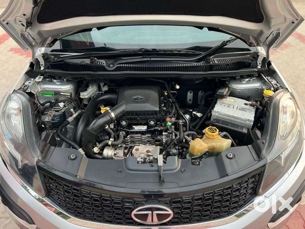 Tata Nexon 1.2 Revotron Xta, 2018, Petrol