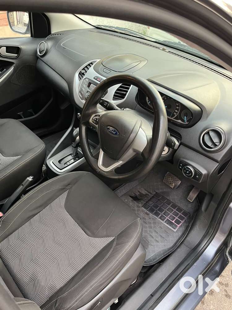 Ford Figo Petrol 2016