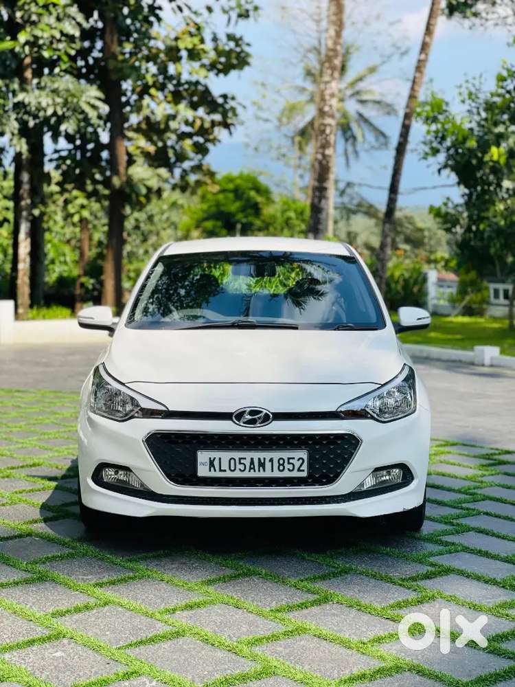Hyundai I20 2016 Petrol 126000 Km Driven