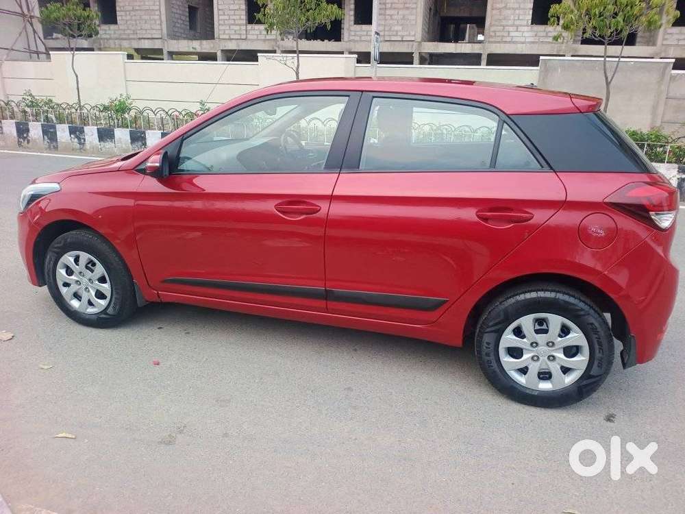 Hyundai Elite I20 Sportz (o) 1.2, 2015, Petrol