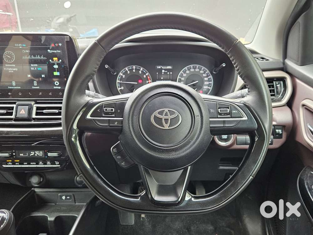 Toyota Urban Cruiser Taisor V 1.0 Petrol Mt Dual Tone, 2024, Petrol