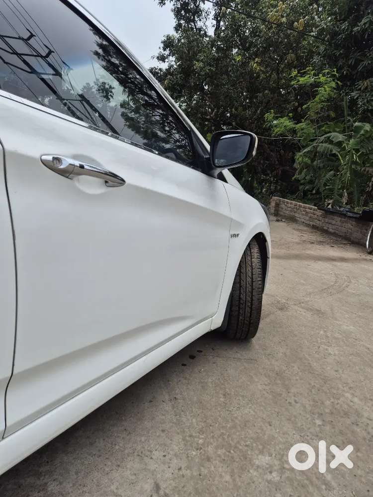 Hyundai Verna 2016 Petrol 15576 Km Driven