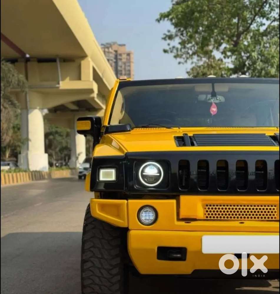 Hummer H2.
