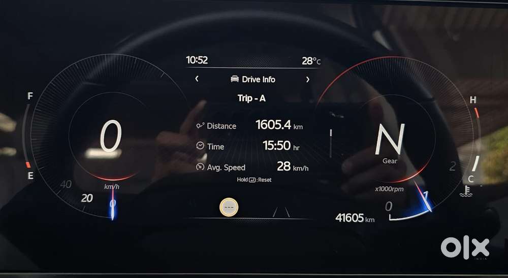 Mahindra Xuv700 2.2 Ax 7 Diesel Mt Luxury Pack Str, 2023, Diesel