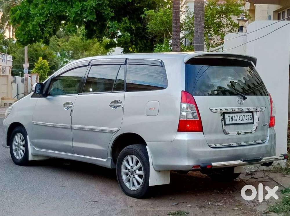 Toyota Innova 2.5 V 8 Str, 2013, Diesel