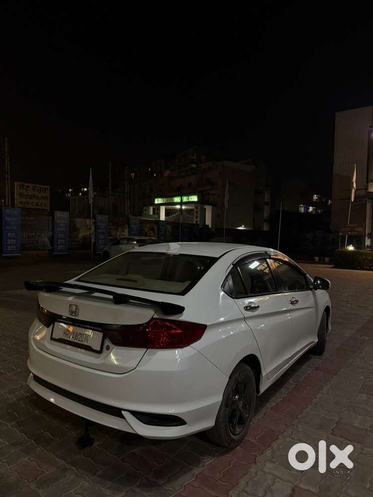 Honda City 2015 Diesel Well Maintained.