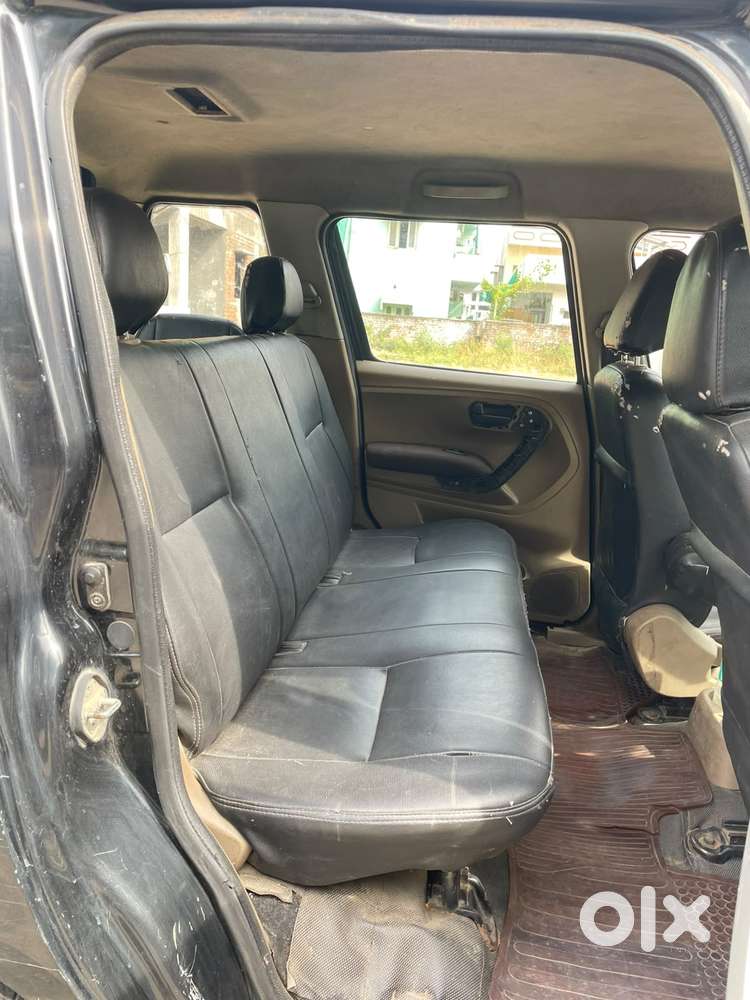 Mahindra Tuv 300 T8, 2016, Diesel
