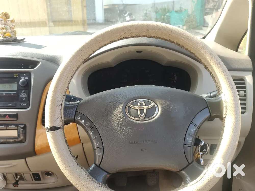 Toyota Innova  2.5 Liter Diesel Engine