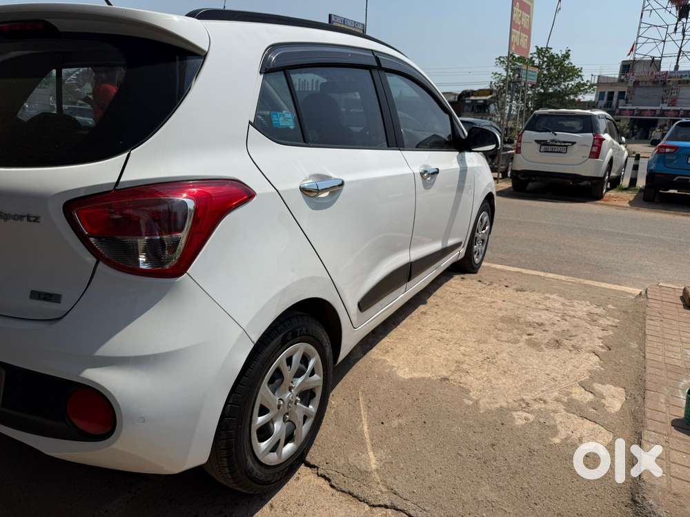 Hyundai Grand I10 Sportz(o) 1.2 Mt, 2019, Petrol