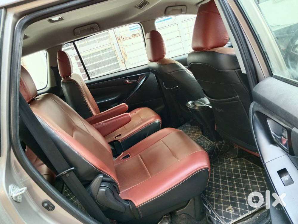 Toyota Innova Crysta