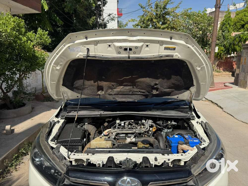 Toyota Innova Crysta Touring Sport 2.4 Mt, 2017, Diesel