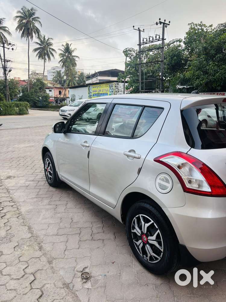 Maruti Suzuki Swift Vxi Optional, 2013, Petrol