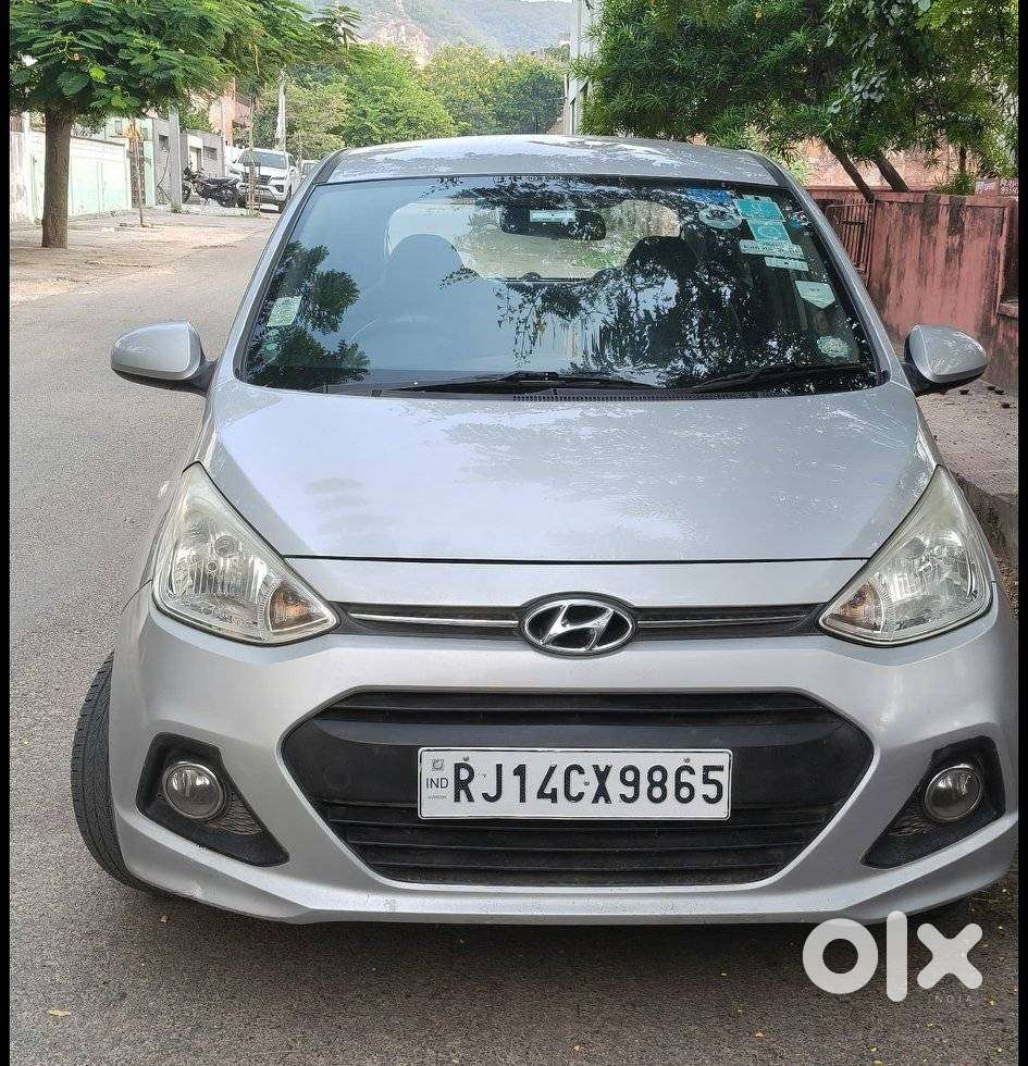 Hyundai Grand I10 Sportz, 2014, Petrol