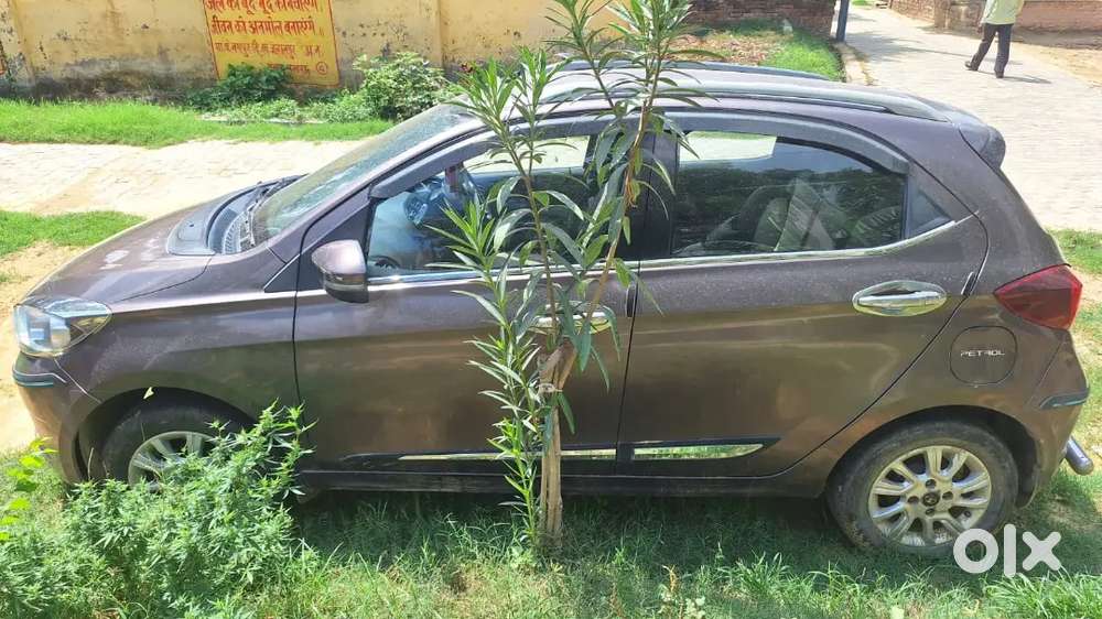Tata Tiago Ev Petrol 12500 Km Driven