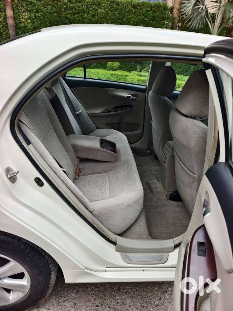 Toyota Corolla Altis 1.8g Limited, 2012, Petrol