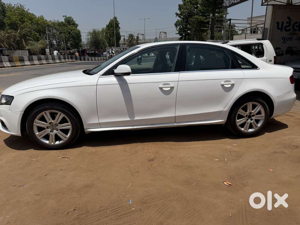 Audi A4 2.0 Tdi Premium With Sunroof, 2012, Diesel