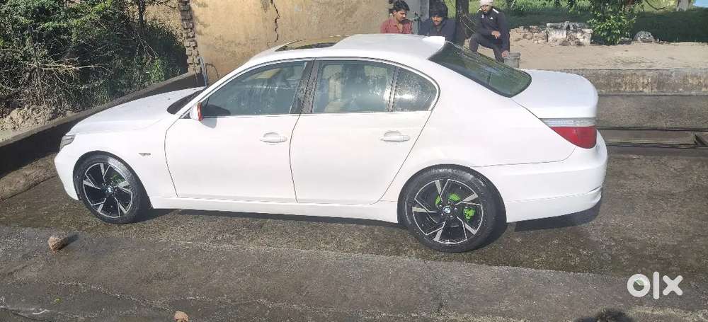 Bmw 5 Series 2010 Petrol 90 Km Driven