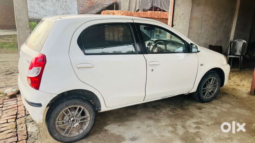 Toyota Etios Liva 2013