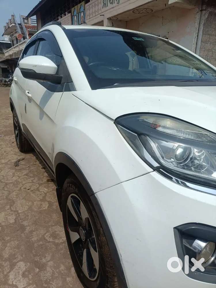 Tata Nexon Diesel Manual Dark 2017 Edition