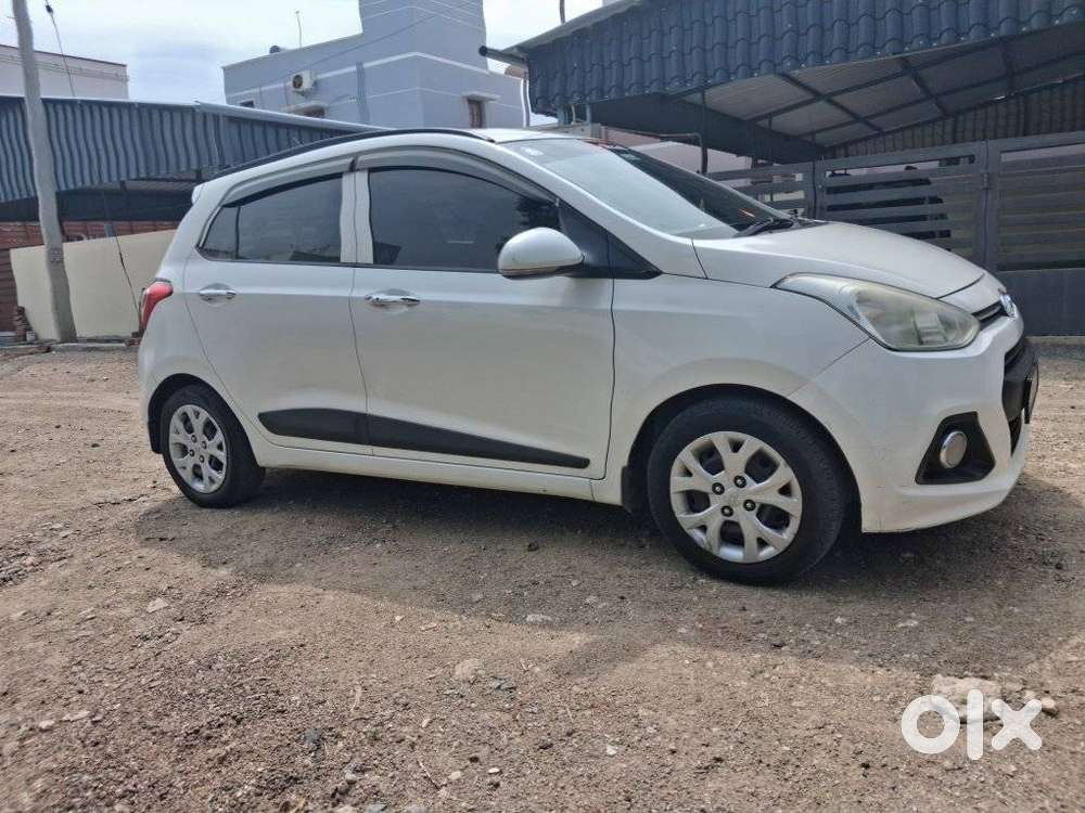 Hyundai Grand I10 Sportz, 2014, Petrol