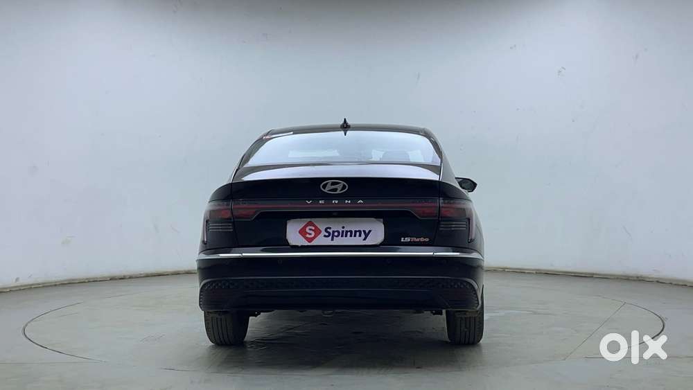 Hyundai Verna 1.5 Sx (o) Turbo Petrol Dct, 2023, Petrol