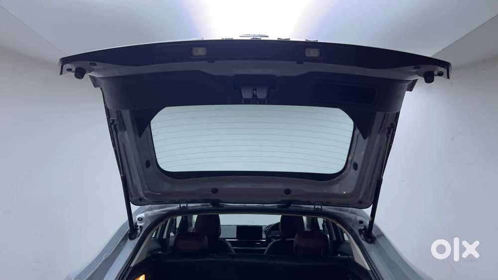 Tata Curvv Creative Plus S 1.2 Revotron Petrol 7dca, 2025, Petrol