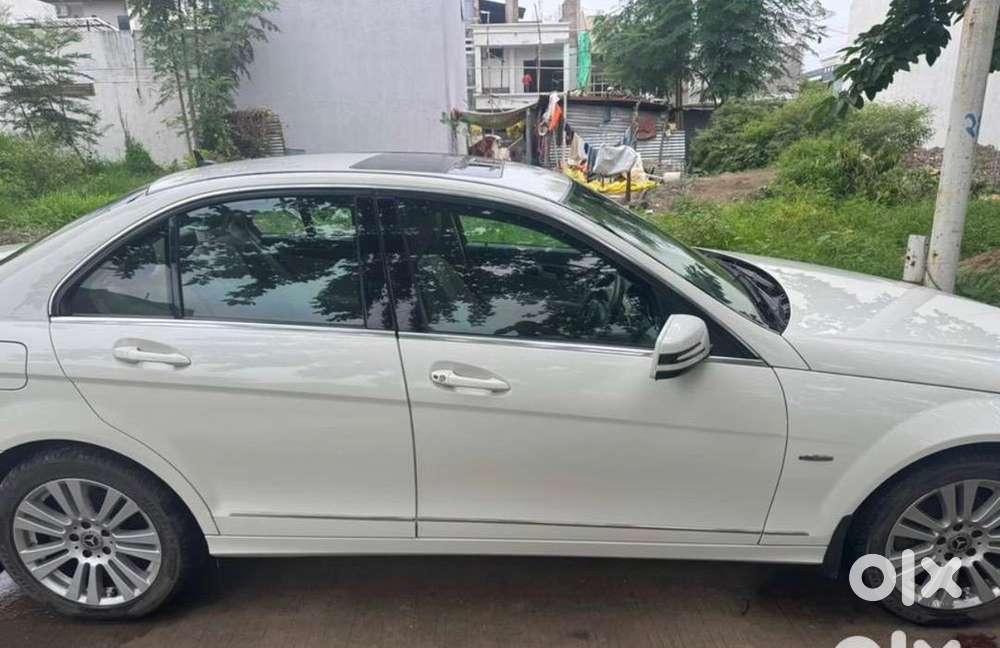 Mercedes-benz C Class 2013 Petrol Well Maintained