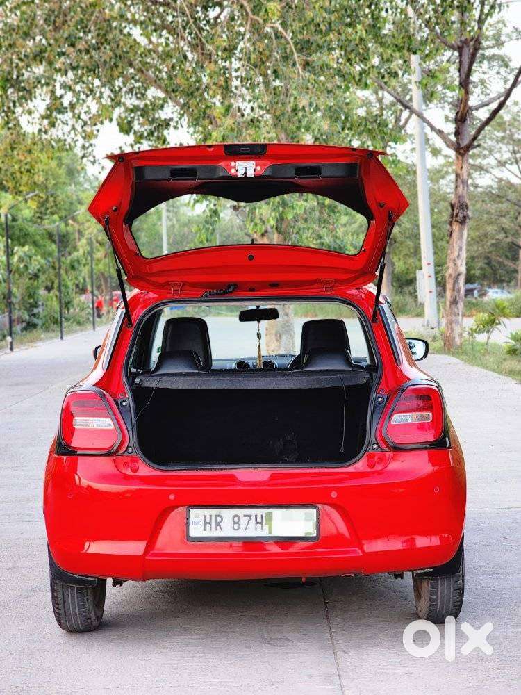 Maruti Suzuki Swift Vxi + Manual, 2022, Petrol