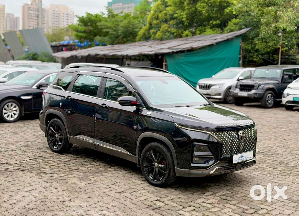 Mg Hector Plus Sharp Pro Blackstorm 1.5 Turbo Petrol Cvt 7 Str, 2024..