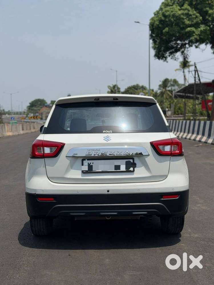 Maruti Suzuki Brezza 1.5 Lxi Smart Hybrid, 2020, Petrol